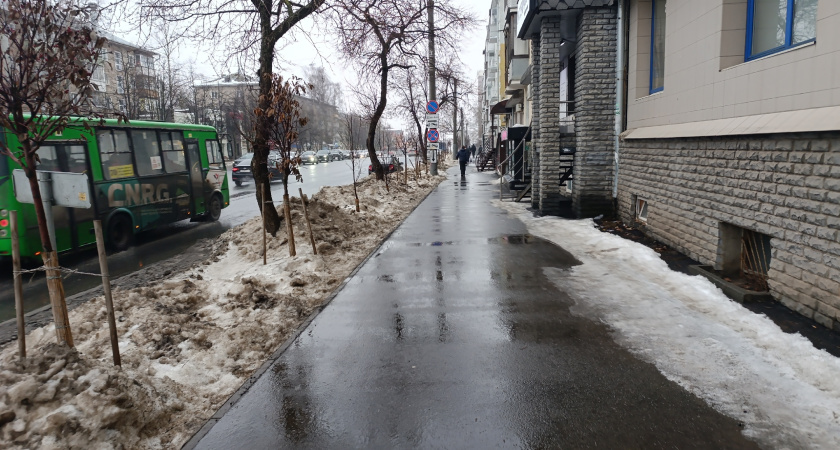 Холод придет резко и без стука: Вильфанд рассказал россиянам, когда закончится теплая погода