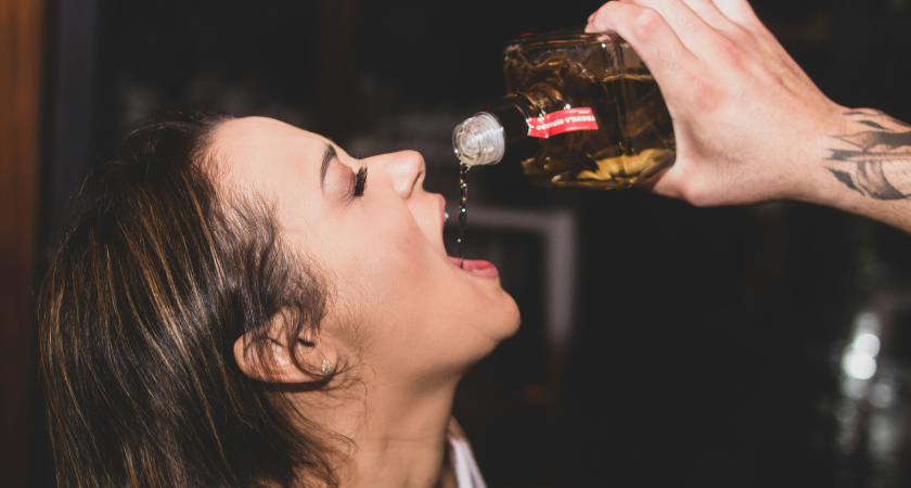 Женщины с этими именами рискуют стать алкоголичками: проверьте имена знакомых