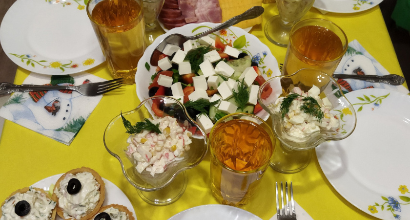 Эти блюда опасно ставить на стол в новогоднюю ночь-2026: как угодить Огненной Лошади