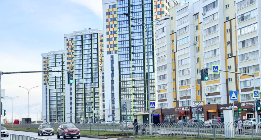 В Челнах появился вызывной светофор на проблемном переходе по улице 40 лет Победы