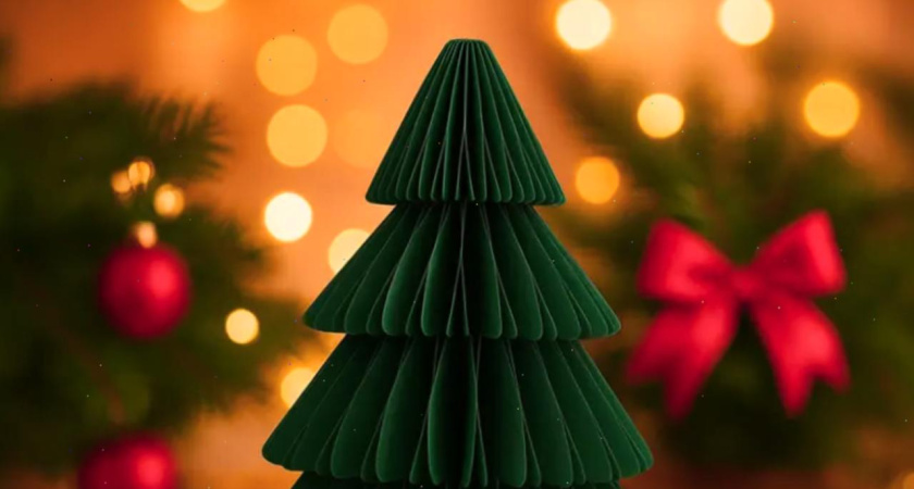 Россиянка купила в "Фикспрайсе" елку за 99 рублей и оставила честный отзыв: нет слов, одни эмоции