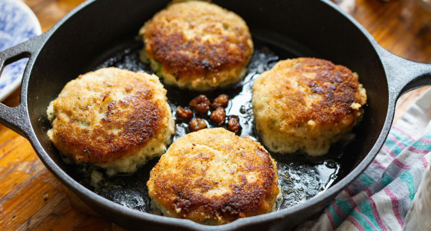 Не хлеб и не лук: вот что нужно добавлять в фарш, чтобы котлеты всегда получались нежными и сочными