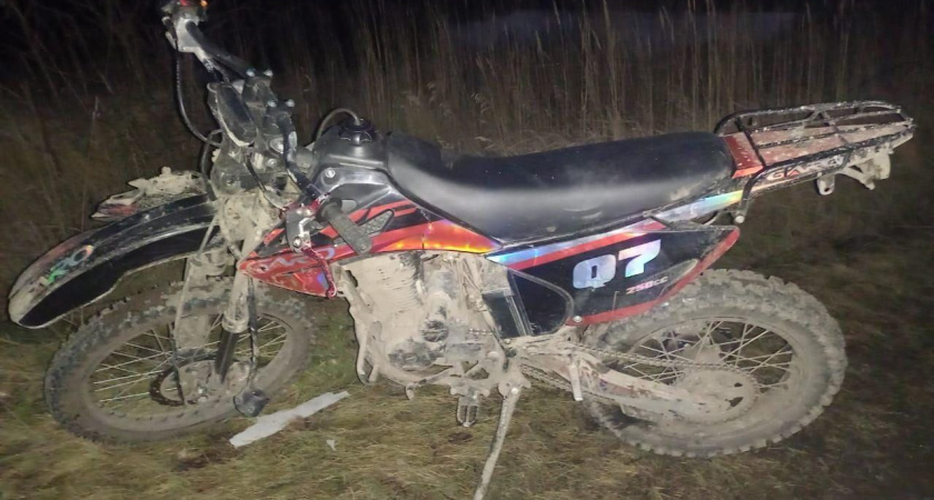 Тинейджер на питбайке врезался в Renault в Тукаевском районе