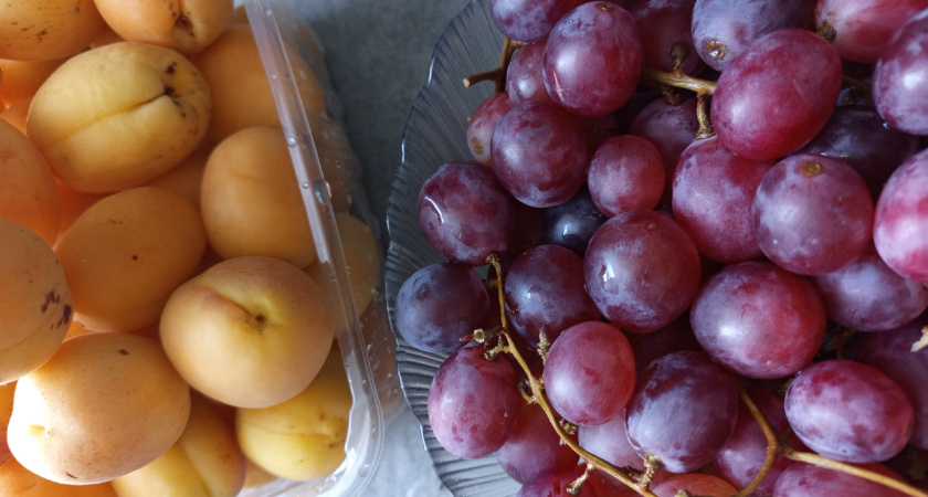 Эта ягода вредная - а мы покупаем и едим как деликатес, еще и детей кормим