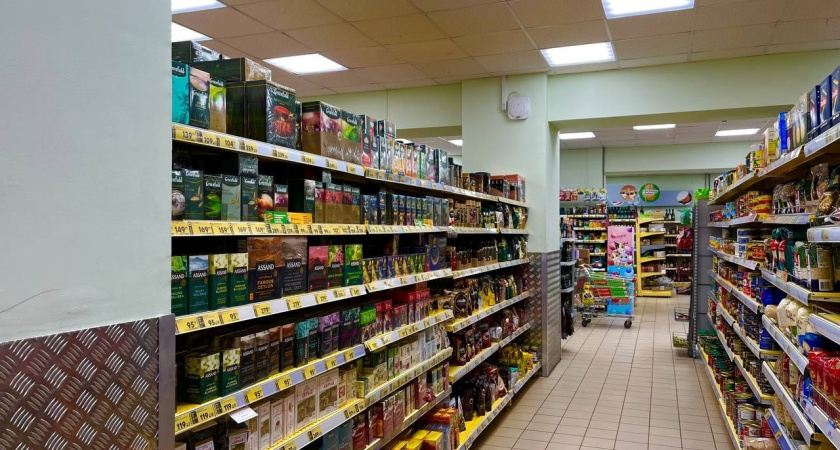 Почему в супермаркетах не отключают свет на ночь: знают только сотрудники