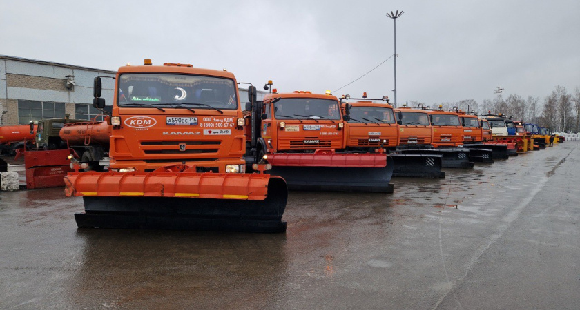 Из-за бесснежной зимы дорожники Челнов продлили сезон ремонта