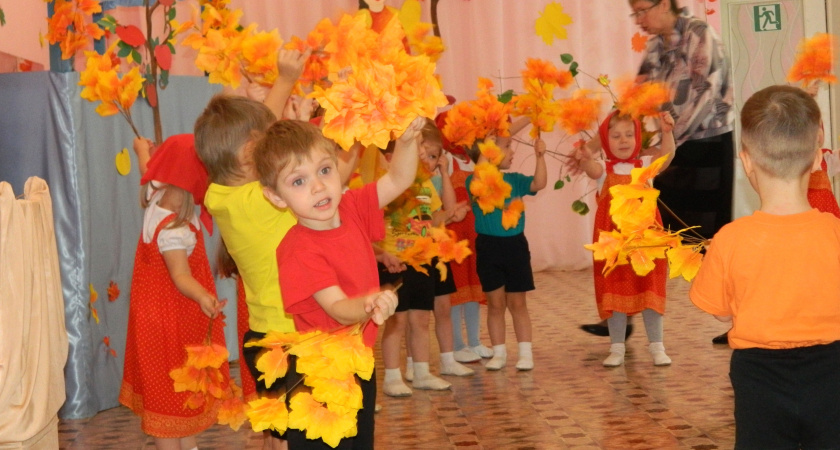 Зарплаты нянь и воспитателей в Татарстане взлетели на 29% за год