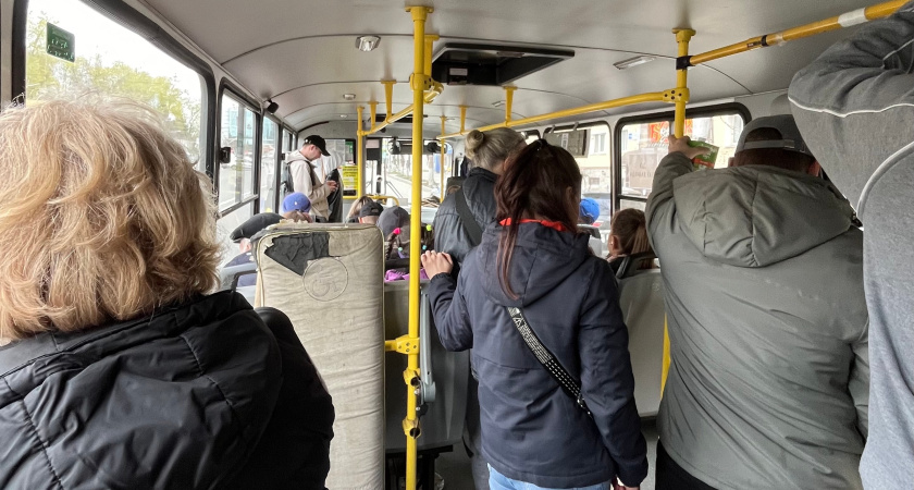 Салахов удивился: новые проездные в Челнах не стали хитом продаж