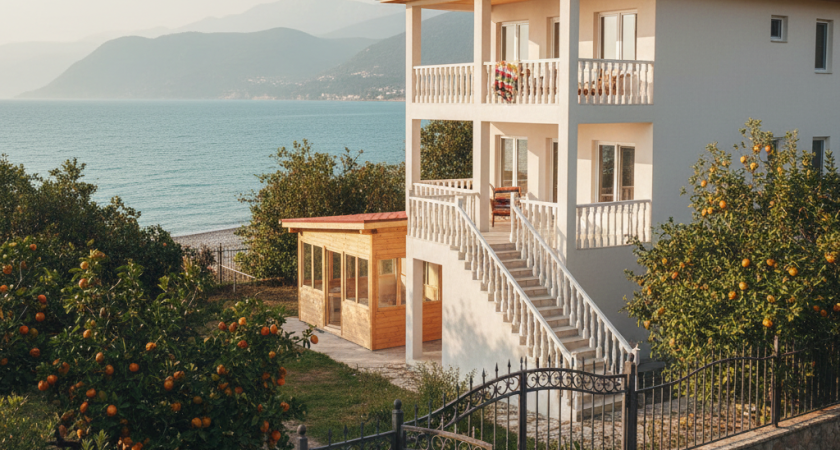 Мы купили дом мечты в Абхазии, сделали ремонт, а через год сбежали, бросив почти всё имущество: вот в чём причина