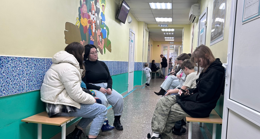 Рост на 20% за неделю: в челнинских школах из-за ОРВИ закрывают классы