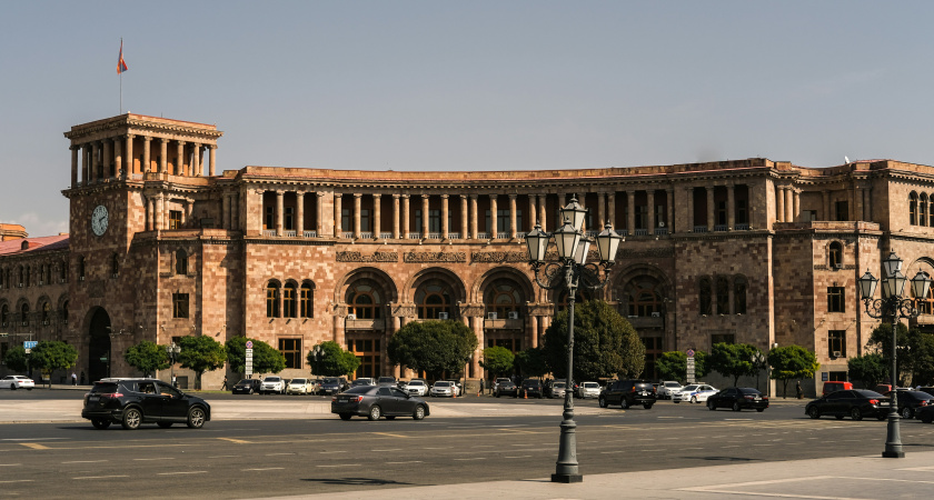 Переехала в Армению и сильно пожалела: почему жизнь в солнечном раю оказалась в разы хуже, чем в России