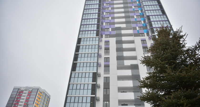 КАМАЗ передал сотрудникам новый дом с арендными квартирами