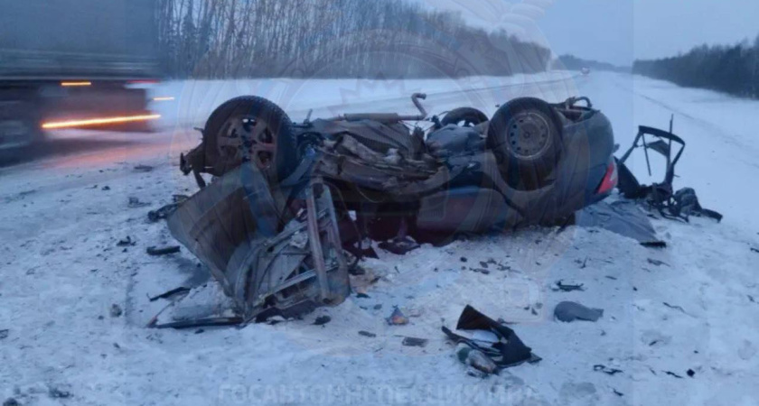 Молодой водитель погиб при лобовом столкновении с фурой в Алькеевском районе