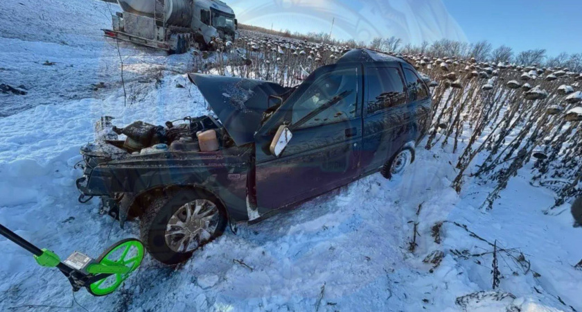Два человека погибли в лобовом столкновении с грузовиком в Черемшанском районе