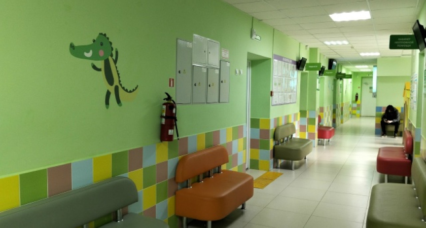 В Татарстане из-за гриппа закрыли десятки классов и две школы