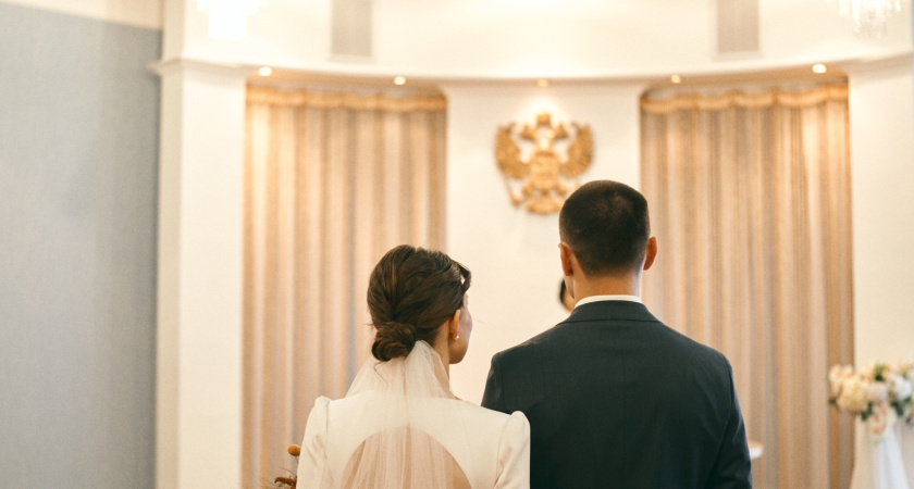 45 пар в Челнах выбрали зеркальную дату для свадьбы