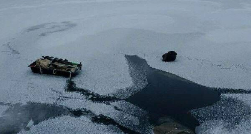 Тело 78-летнего рыбака достали из полыньи на Волге в Татарстане