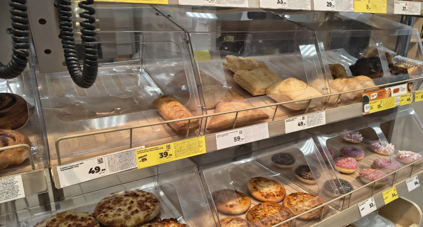 Покупала выпечку в "Магните", пока не увидела, что с ней делают на прилавках: теперь обхожу стороной