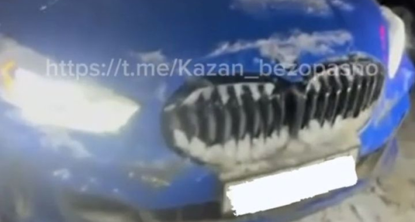 Мать в Казани оставила младенца в машине на 40 минут ради прогулки по ТЦ