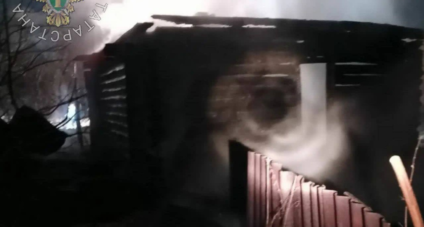 Ночной пожар в Елабужском районе унес жизни двух мужчин