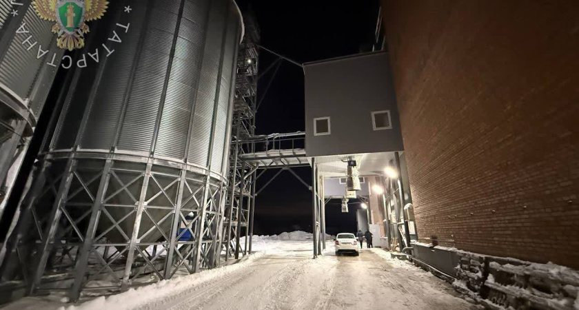 В Татарстане молодой рабочий погиб в ворошителе зерна