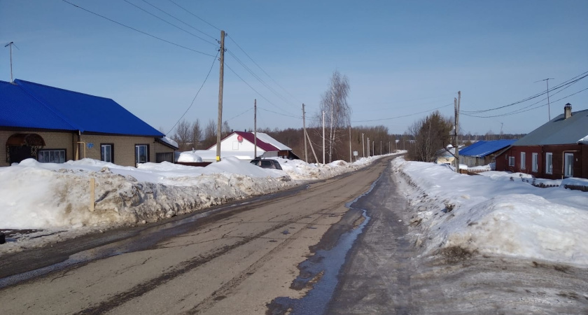 Дом культуры в Тукаевском районе «съели» сырость и голуби