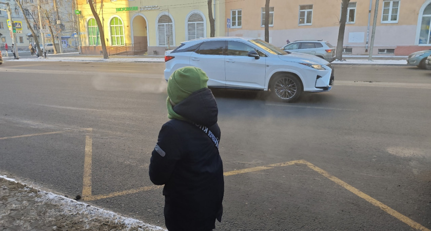 Трескучие морозы и гололедица: какой будет погода в Челнах 16 января