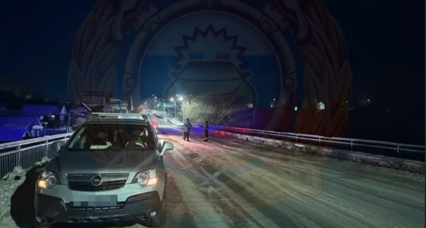 В Татарстане Opel сбил лежащего на трассе мужчину: пешеход умер в больнице