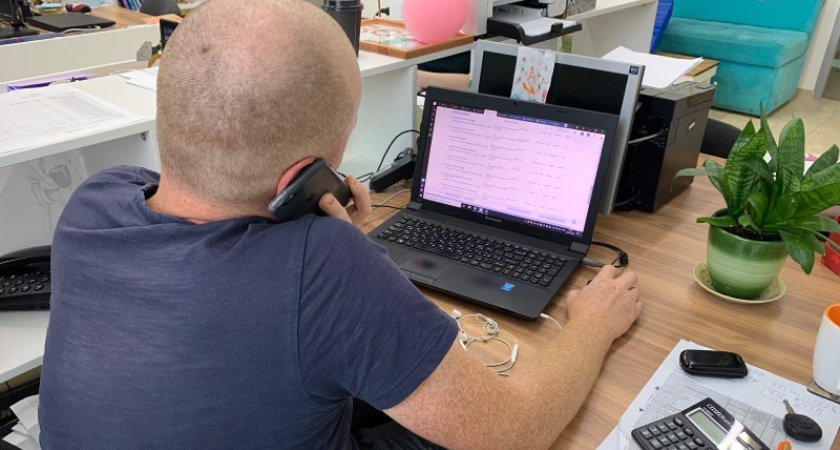 В Челнах мужчина лишился всех сбережений после звонка о "взломанном счете"