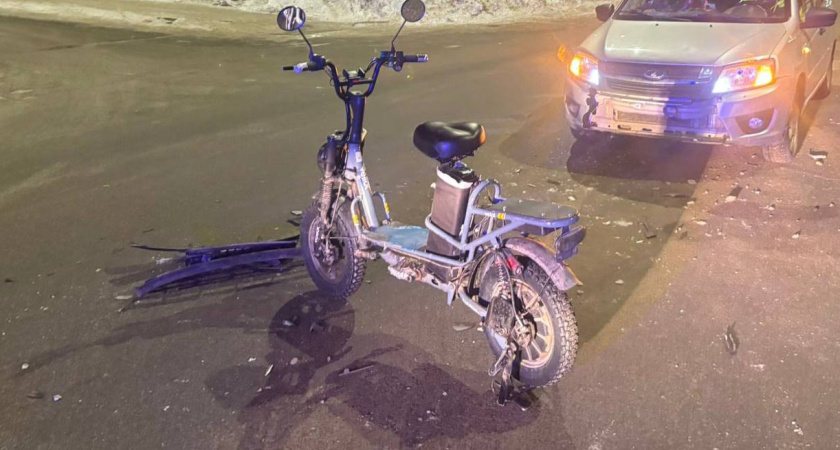 В Нижнекамске в ДТП пострадал водитель электровелосипеда