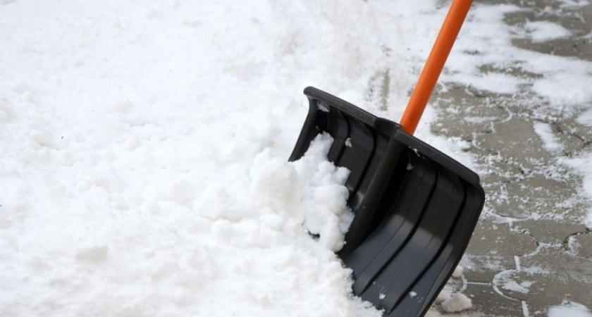 За неубранный снег попало почти всем УК и ЖЭКам