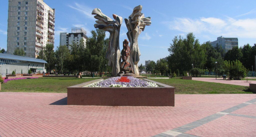 Водитель «Опеля» рассказал, почему проехался по бульвару Энтузиастов