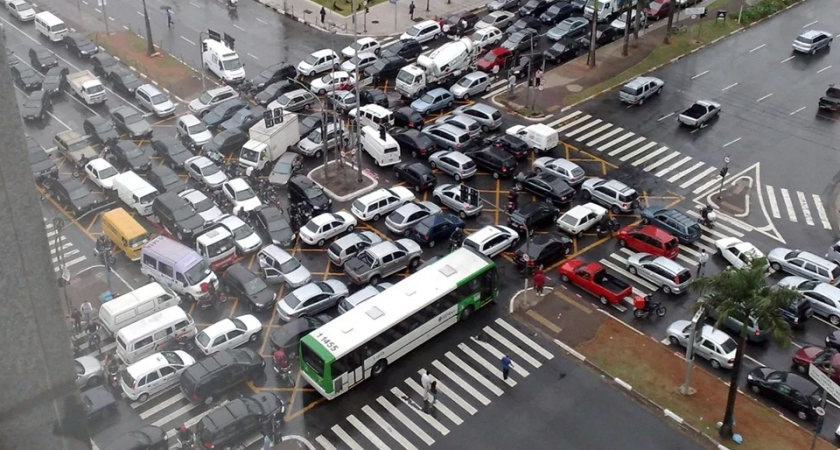 В России могут ввести платные перекрестки