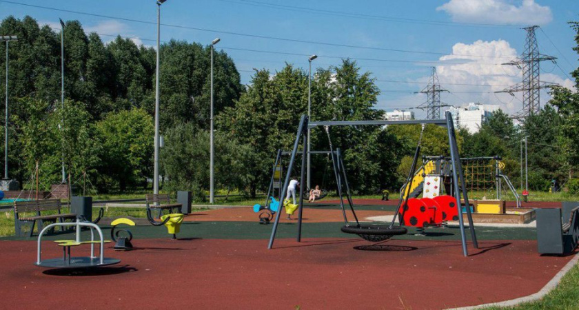 Новые бесплатные тренажеры в парке Челнов