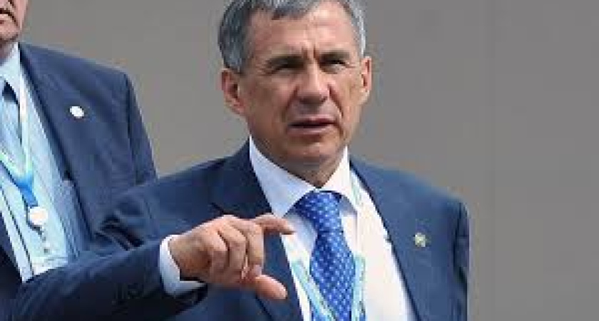 Минниханов поздравил татарстанцев с Днем русского языка