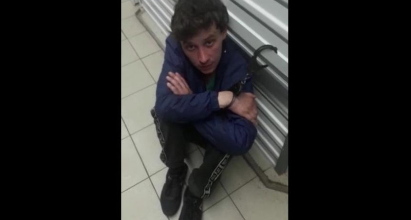 В одном из челнинских магазинов мужчина оголился