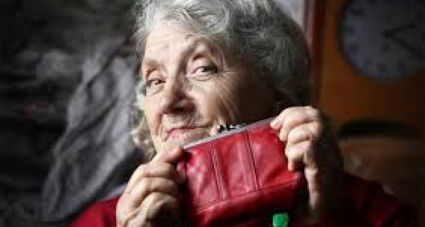 Вор украл у бабушки пенсию в челнинском магазине