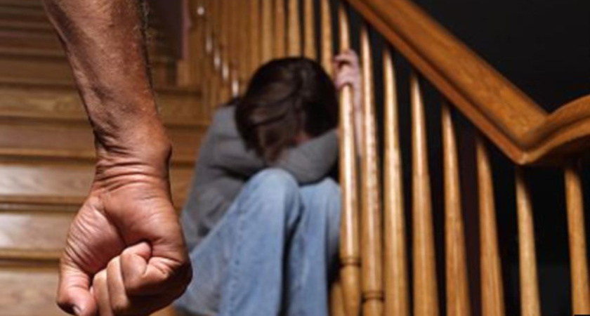 Только 14% женщин уходят от партнеров после домашнего насилия