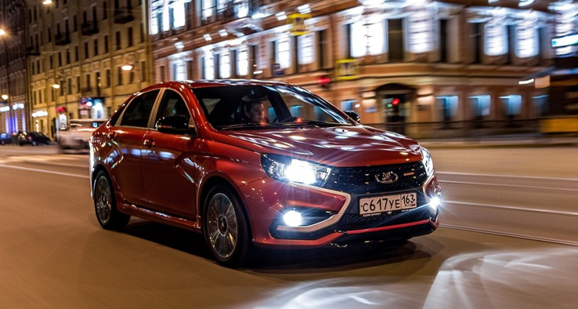 АвтоВАЗ снова поднимает цены на свои автомобили