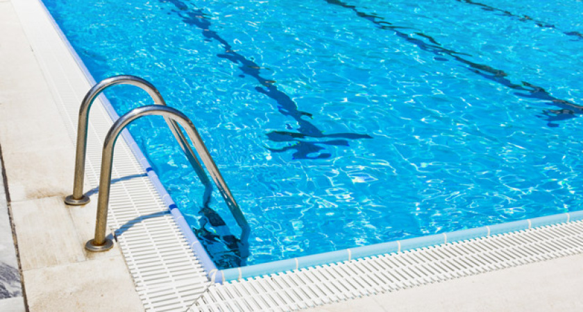 На территории челнинской школы построят бассейн