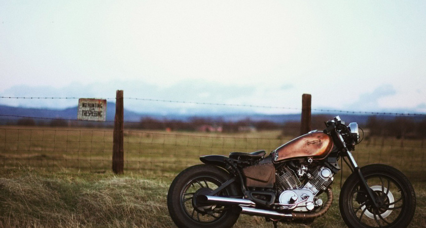 Мотоциклист без удостоверения умер в ДТП