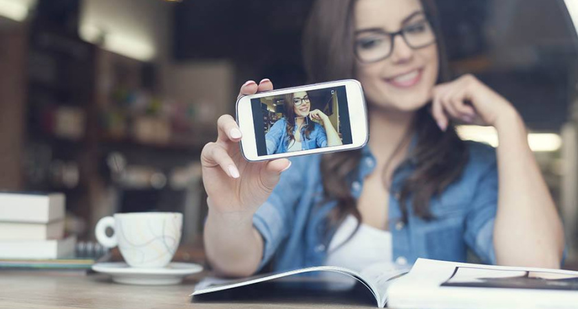 Более 80 процентов россиян не любят фотографироваться