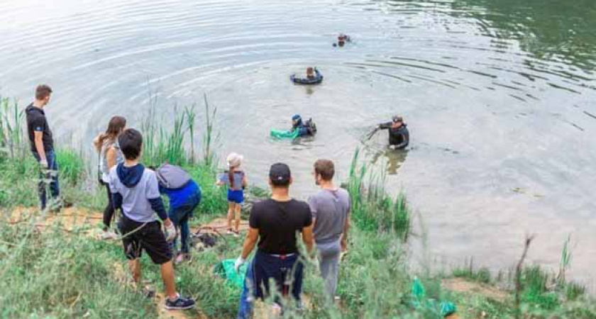 Челнинцы очистили Лесное озеро от мусора
