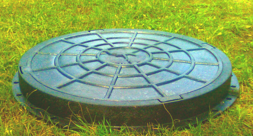В Татарстане ребенок умер, упав в канализационный люк