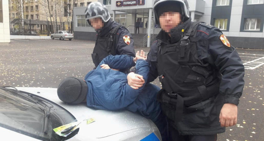 Вооруженный челнинец ворвался в детский сад