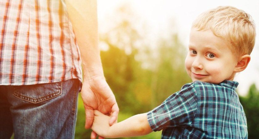 Почти 14 тысяч детей воспитывают опекуны