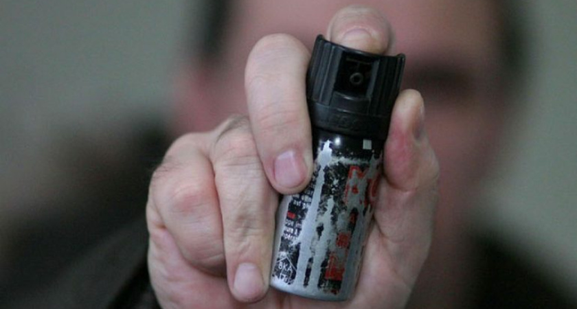 С перцовым баллончиком против автохамов