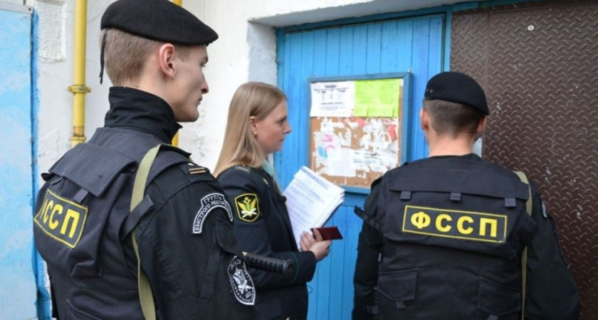 Многодетная алиментщица из Татарстана получила 10 суток ареста за огромный долг