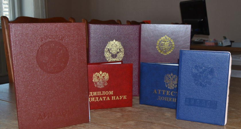 Зачем учиться? В Челнах продавали дипломы и аттестаты