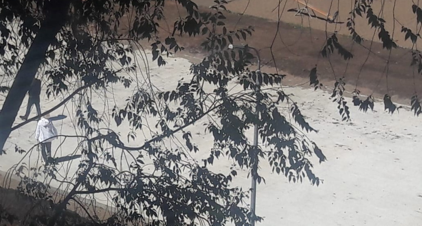 Проблемы города: вместо обещанного футбольного поля – парковка